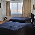 Stadtblick Grosse Peter Fuer 5 Personen Mit Balkon 5og *