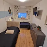 Stadtblick Grosse Peter Fuer 5 Personen Mit Balkon 5og *