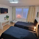 Stadtblick Grosse Peter Fuer 5 Personen Mit Balkon 5og
