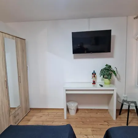 Stadtblick Große Peter Für 5 Personen Mit Balkon 5og