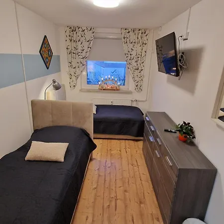 Stadtblick Grosse Peter Fuer 5 Personen Mit Balkon 5og *