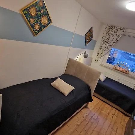 Stadtblick Grosse Peter Fuer 5 Personen Mit Balkon 5og Modern Und Gemuetlich דירה
