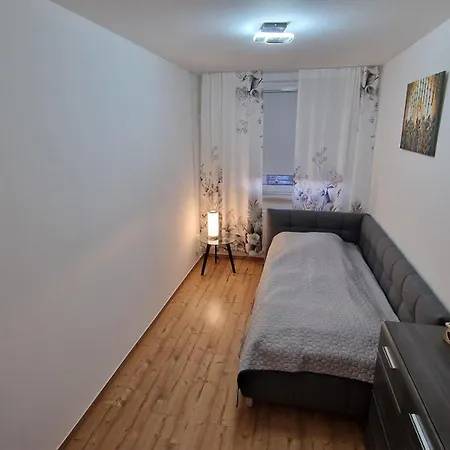 Stadtblick Grosse Peter Fuer 5 Personen Mit Balkon 5og Annaberg-Buchholz
