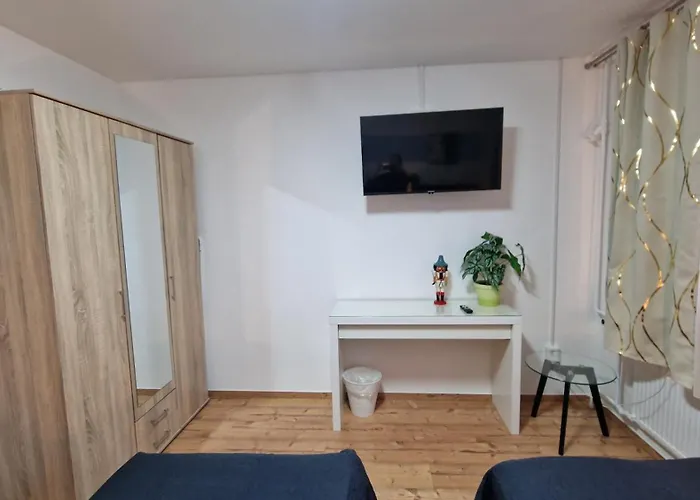 Stadtblick Grosse Peter Fuer 5 Personen Mit Balkon 5og