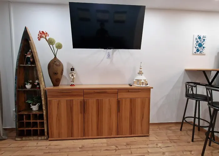 Stadtblick Grosse Peter Fuer 5 Personen Mit Balkon 5og