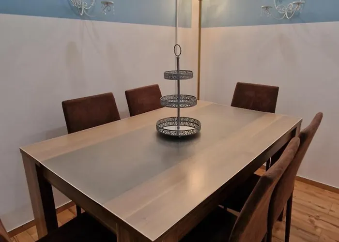 Stadtblick Grosse Peter Fuer 5 Personen Mit Balkon 5og אנברג - בוכהולץ