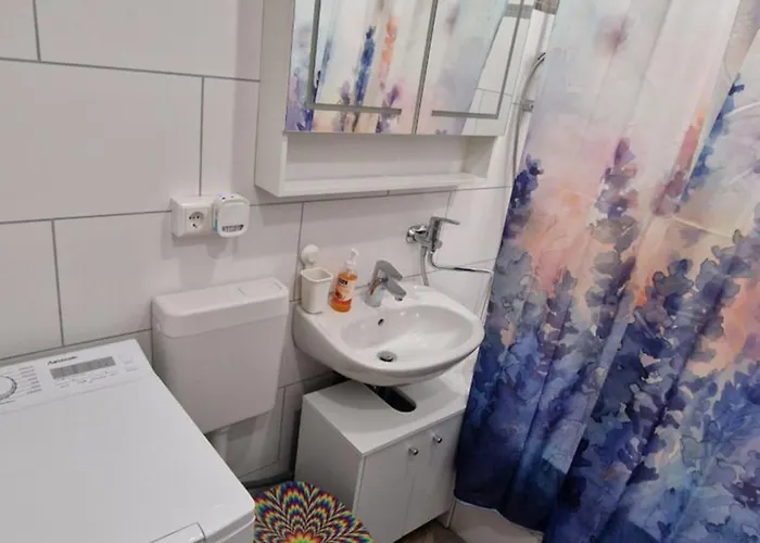 דירה Stadtblick Grosse Peter Fuer 5 Personen Mit Balkon 5og אנברג - בוכהולץ